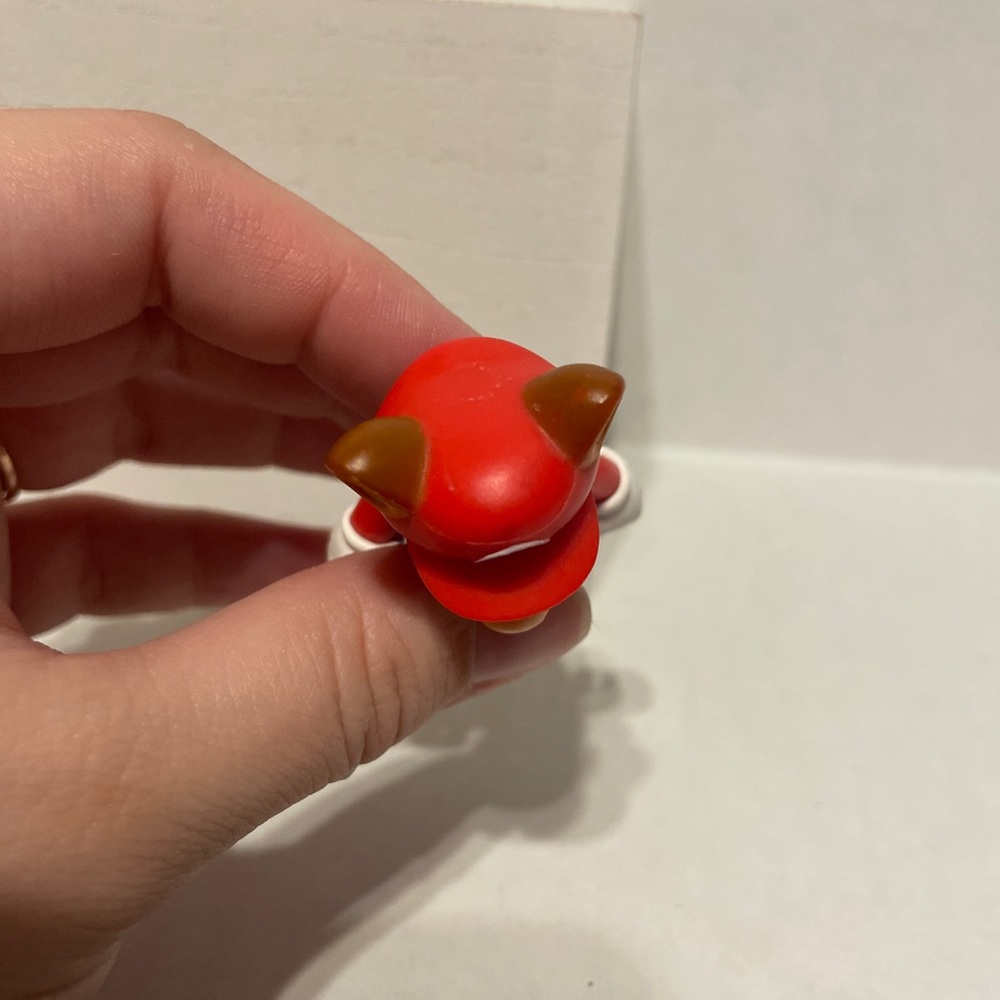 Nintendo Mario Action Figure - Raccoon (missing tail) - Picture 4 of 8